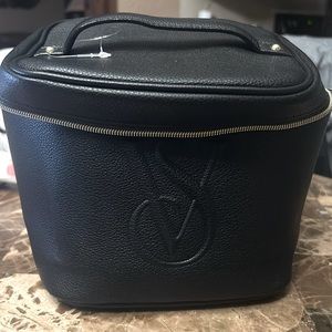 Victorias Secret Makeup Bag (Brand new)